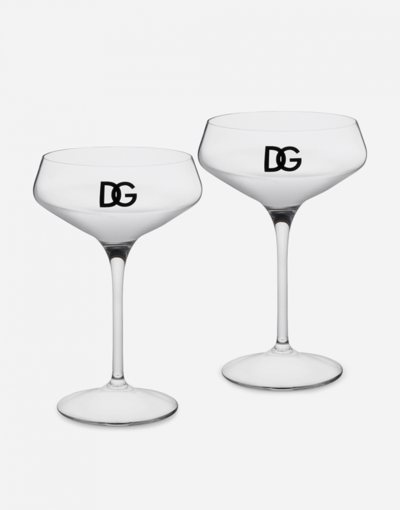 术——DG打造实用又时尚的餐桌配饰pg电子模拟器杜嘉班纳进军餐桌艺(图5)