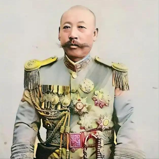世凯87岁孙子太冻龄曹锟孙女罕见亮相pg模拟器军阀后人聚会照片曝光：袁(图3)