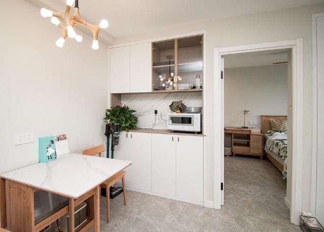 就行！阳台一分为二效果意想不到的好pg电子中国70㎡小房子舒适够住(图15)